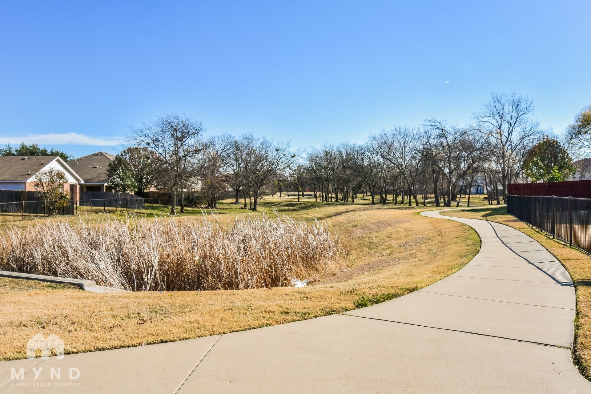 Building Photo - 1157 Boxwood Dr