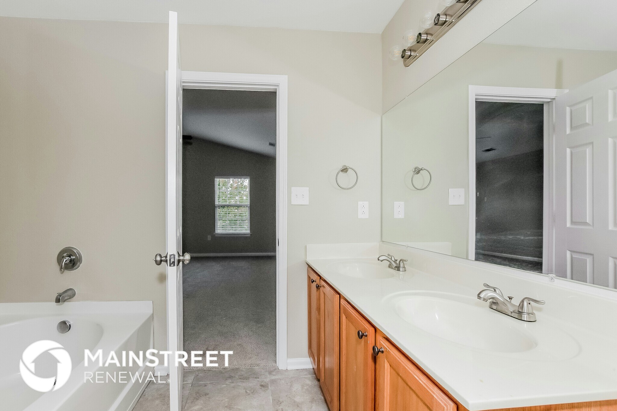 Building Photo - 4537 Oakburn Drive