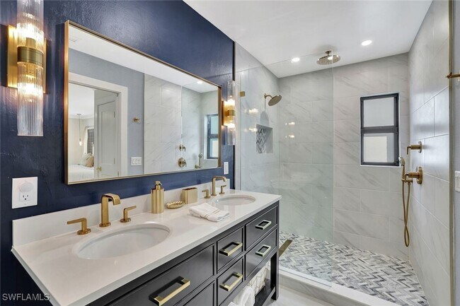 Building Photo - 236 Lagoon Ave