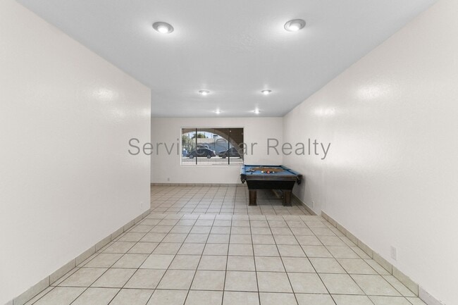 Building Photo - 3812 W Loma Ln