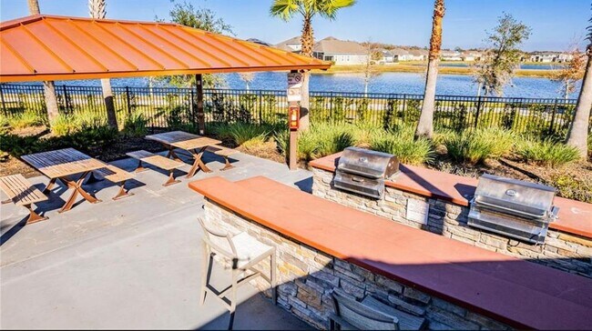 Building Photo - 2433 Varenna Loop