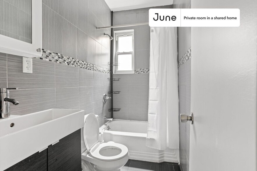 Building Photo - Room in Shared 3 bed/1 bath home in Prospect Park South