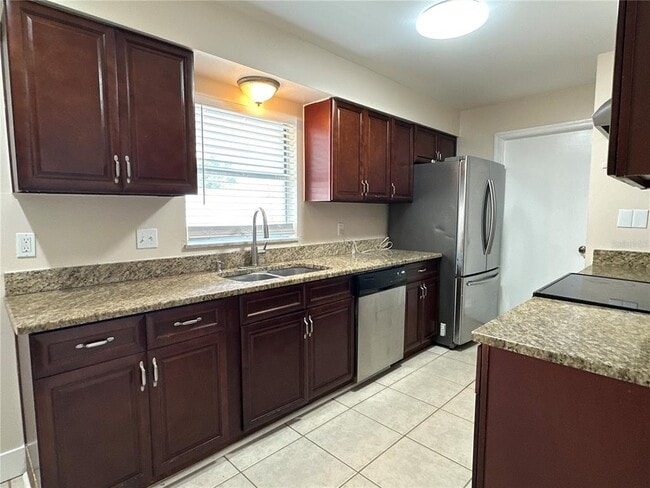 Building Photo - 5508 Turkey Lake Rd