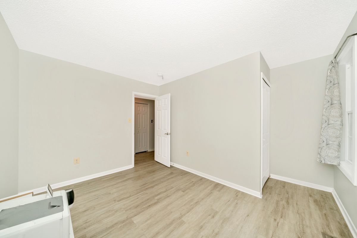 Building Photo - 3105 Glissade Ct