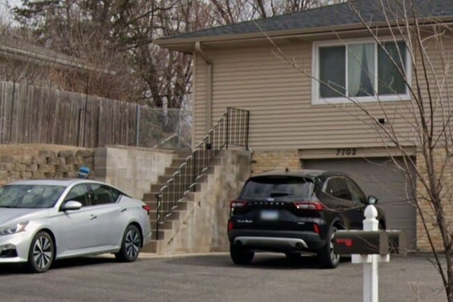 Building Photo - Charming & Spacious Home for Rent in Crystal!