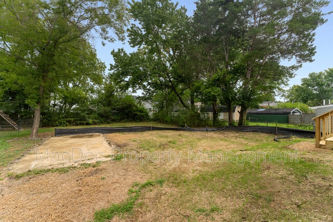 Building Photo - 105 Hillcrest Dr