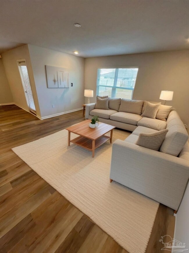 Building Photo - 5450 Peach Dr