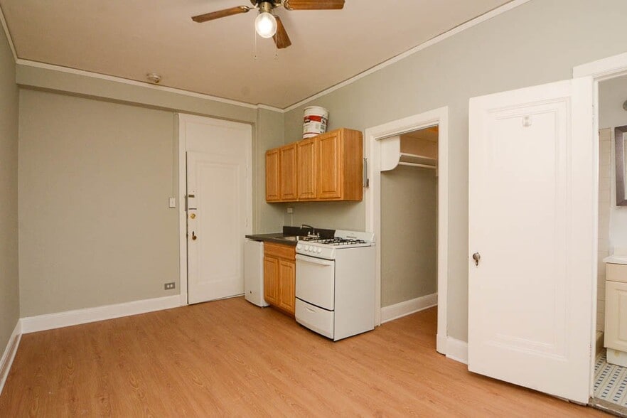 Building Photo - 3836 N Fremont St