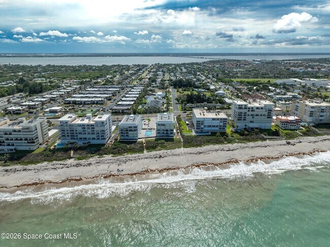 Building Photo - 2765 N Hwy A1A