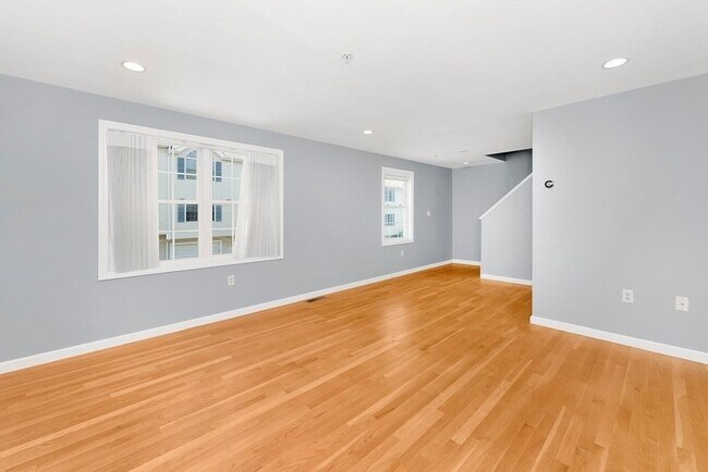 Building Photo - 1005 Trapelo Rd