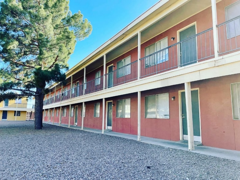 Building Photo - 525 N Carolina Dr
