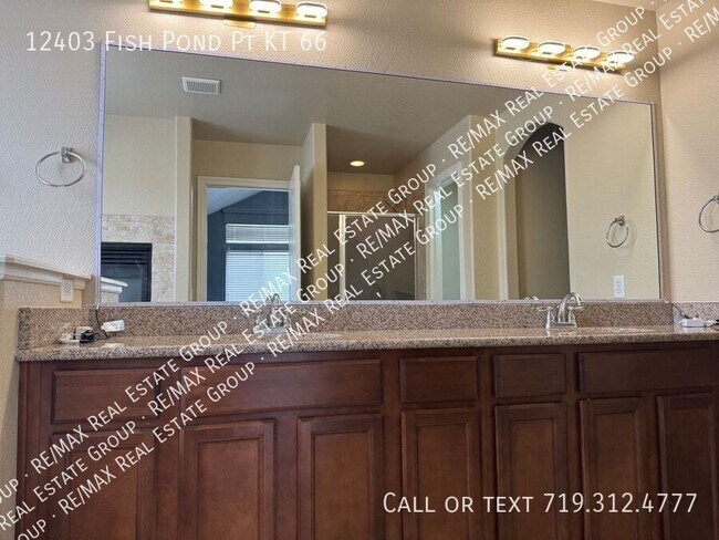 Building Photo - 12403 Fish Pond Point