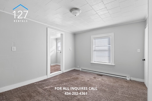 Building Photo - Single Family home w/ 3Beds & 1Full Bath