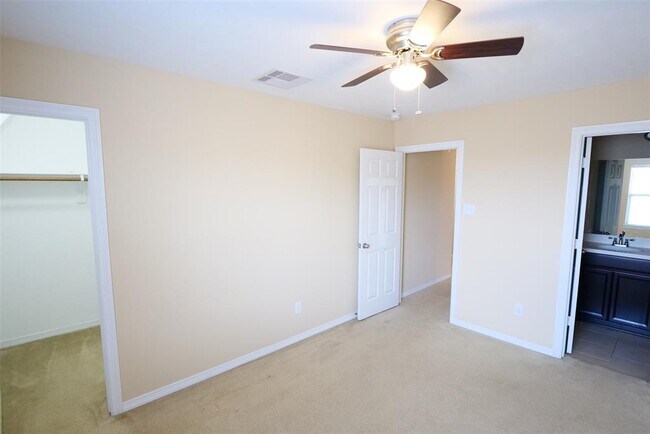 Building Photo - 27131 Danbridge Gulch Ln