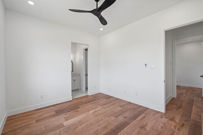 Building Photo - 413 Chuckwagon Trail