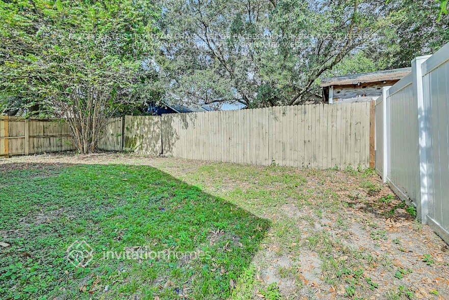 Building Photo - 5621 Piney Ridge Dr