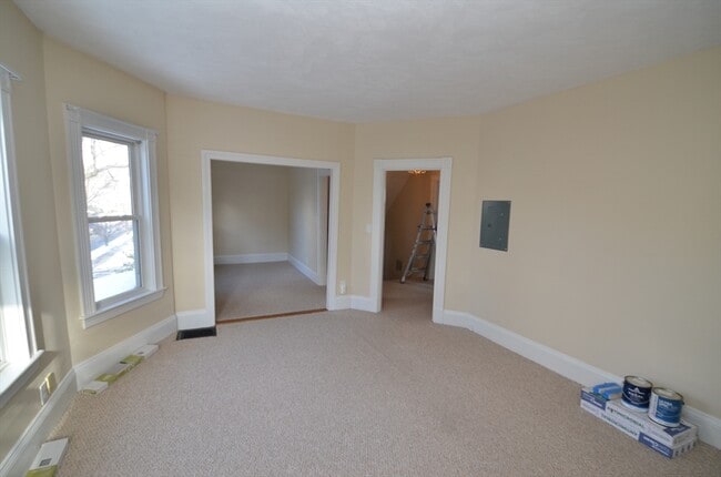 Building Photo - 39 Cleveland St