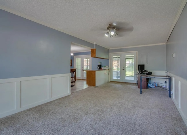 Building Photo - Don't miss out on this beautiful home!