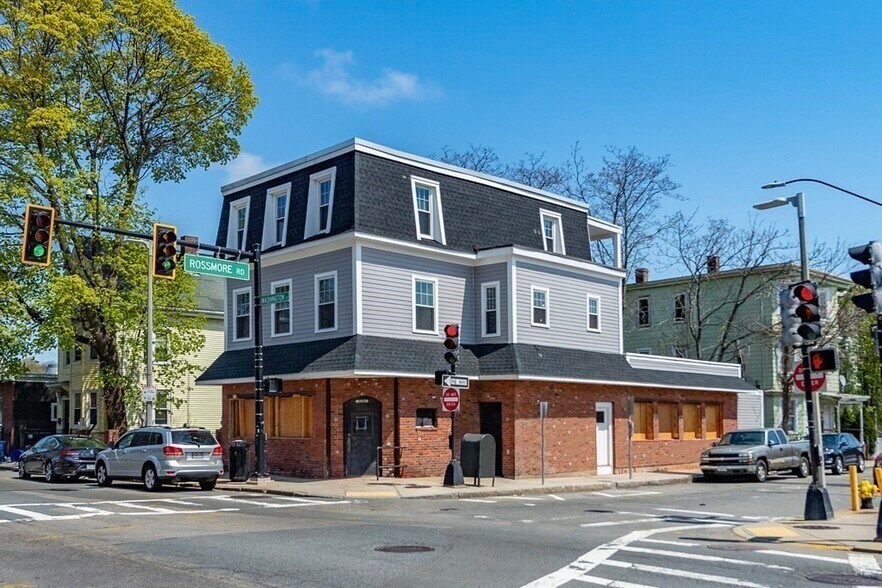 Building Photo - 2 Rossmore Rd