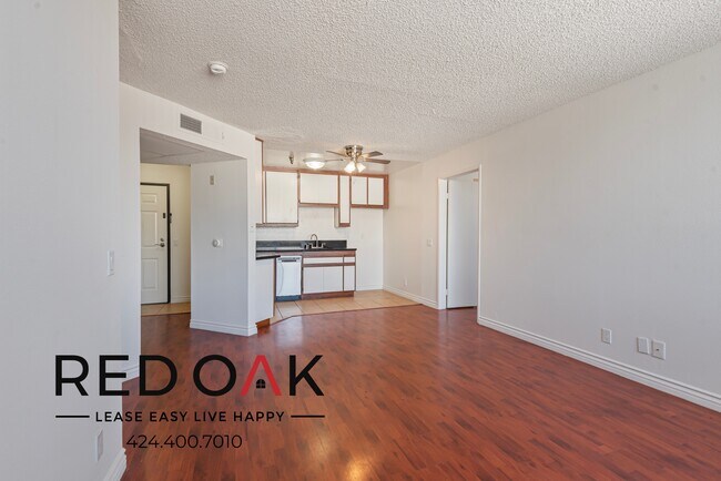 Primary Photo - 4433 1/4 Eagle Rock Blvd -328