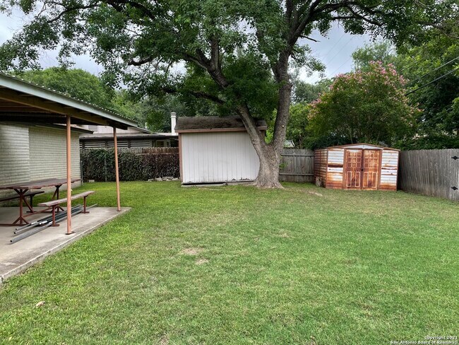Building Photo - 5314 Peppermint Ln