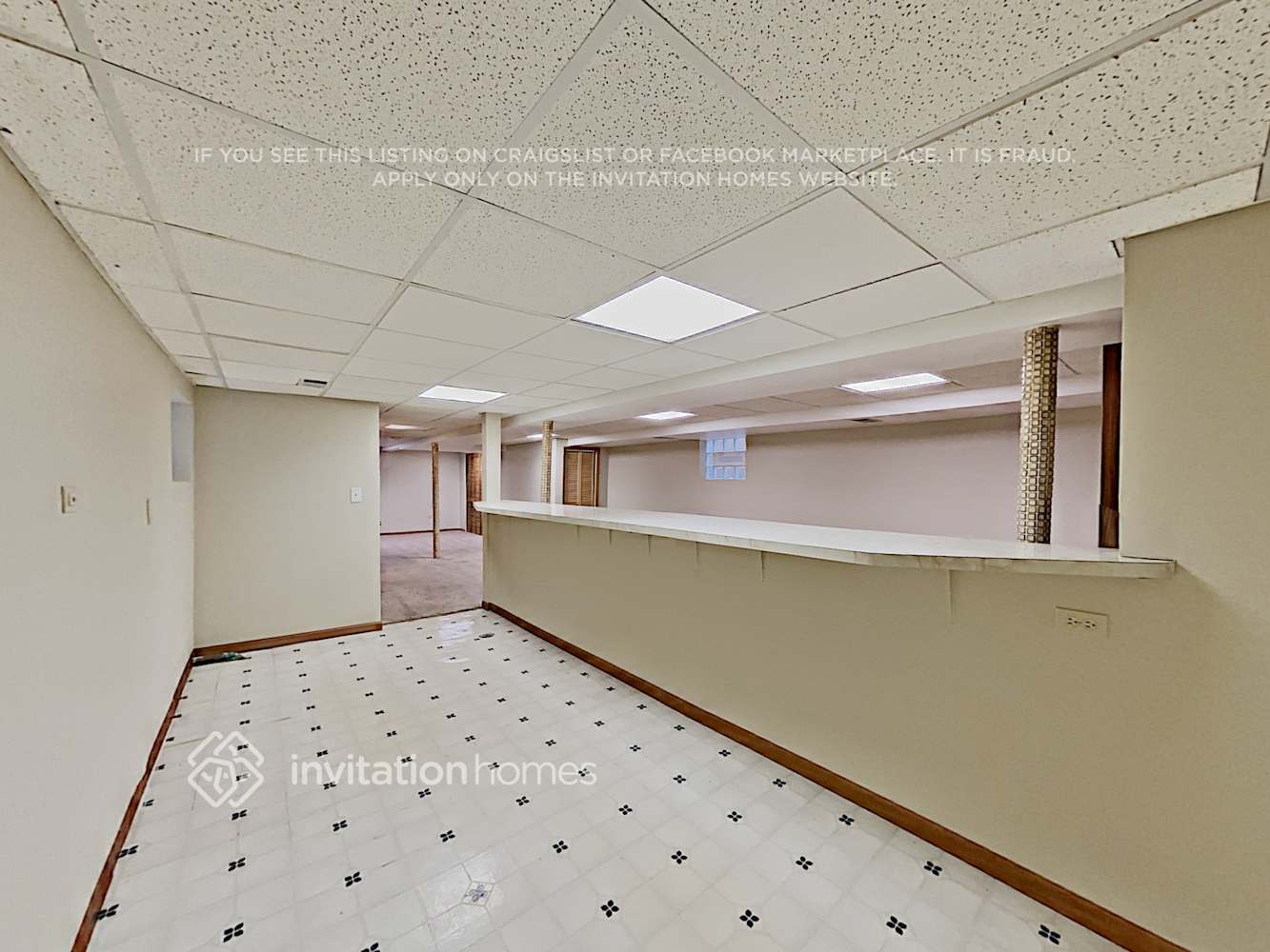 Building Photo - 6447 W 63rd Pl