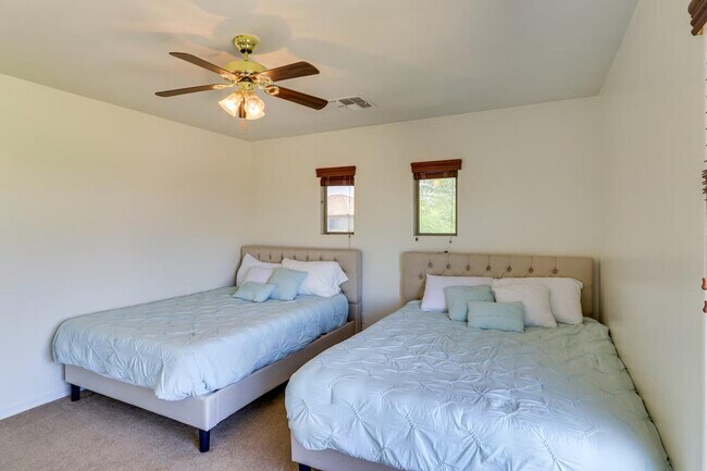 Building Photo - 19053 N Wilson St