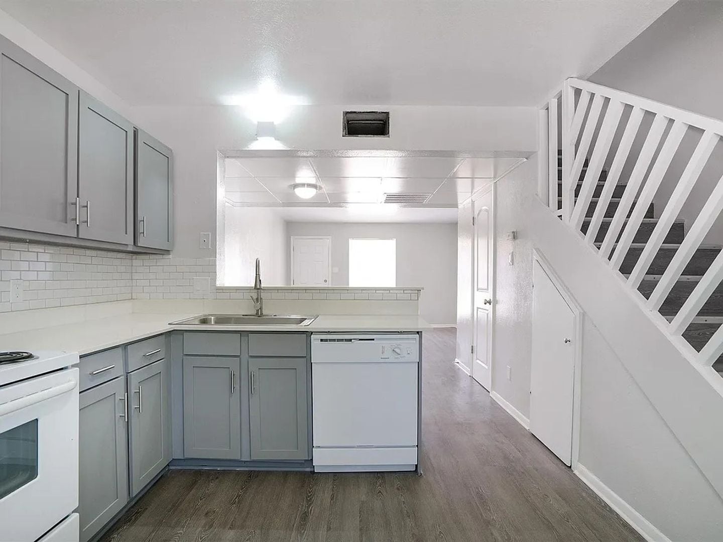 Building Photo - Rose Street Apartments