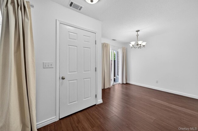 Building Photo - 1220 Whispering Hills Dr