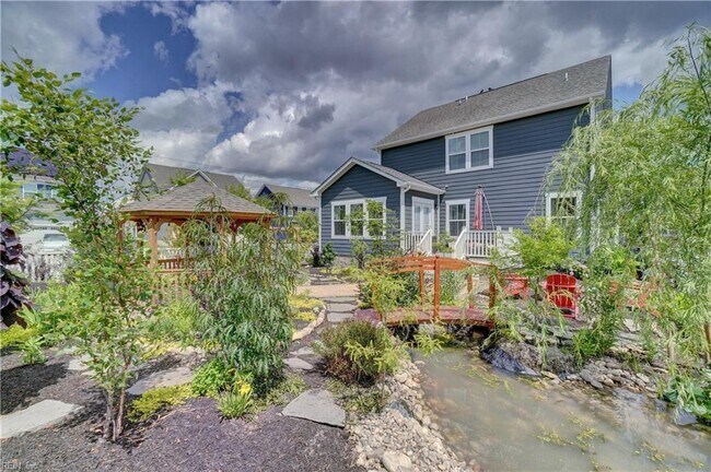 Building Photo - 800 Corcormant Ln