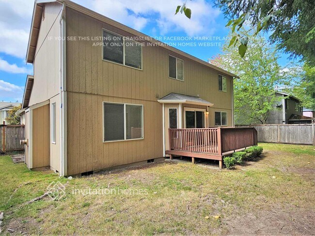 Building Photo - 14909 93rd Ave E