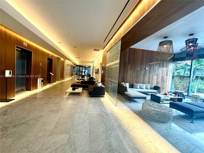 Building Photo - 68 SE 6th St