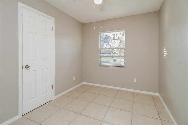 Building Photo - 865 Rich Dr