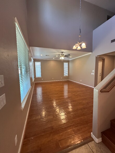 Building Photo - 4712 E Timberline Rd