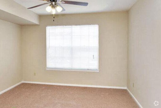 Building Photo - 6125 E Wonsley Dr