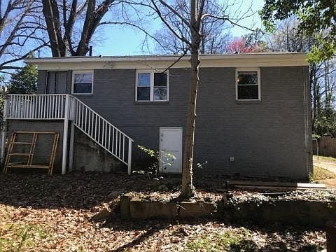 Building Photo - 4025 Hiddenbrook Dr