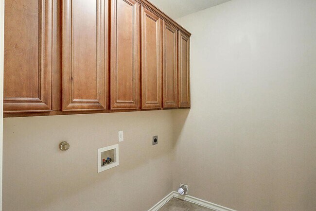 Building Photo - 2614 Wool Dr