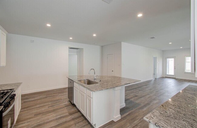 Building Photo - 1010 Desert Willow Dr