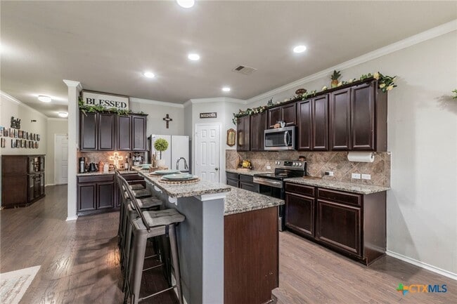 Building Photo - 8907 Misty Pine Dr