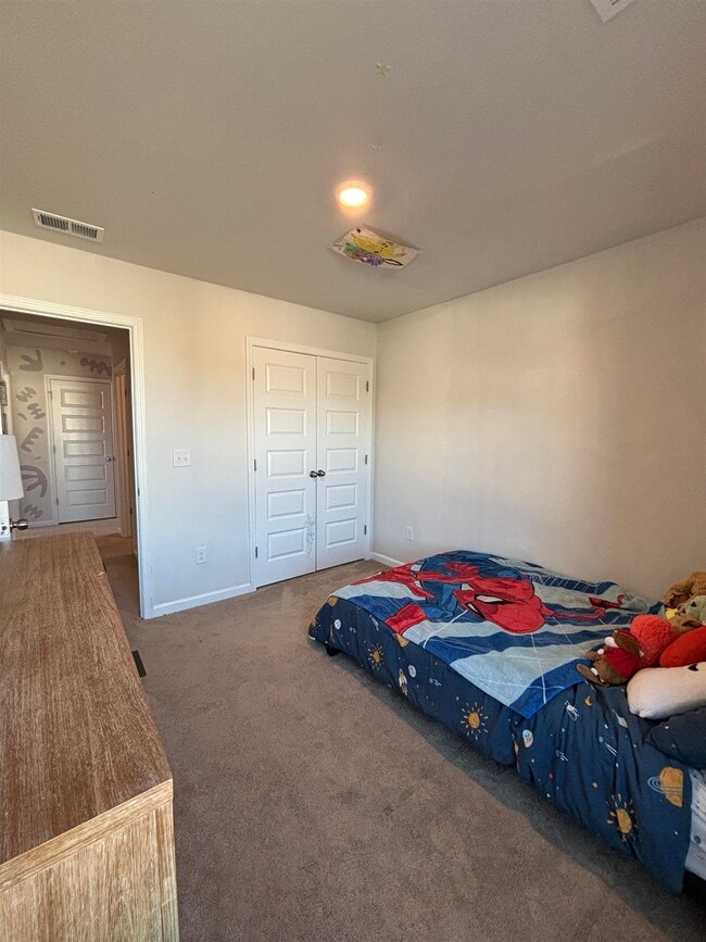 Building Photo - 523 Salty Pine Dr