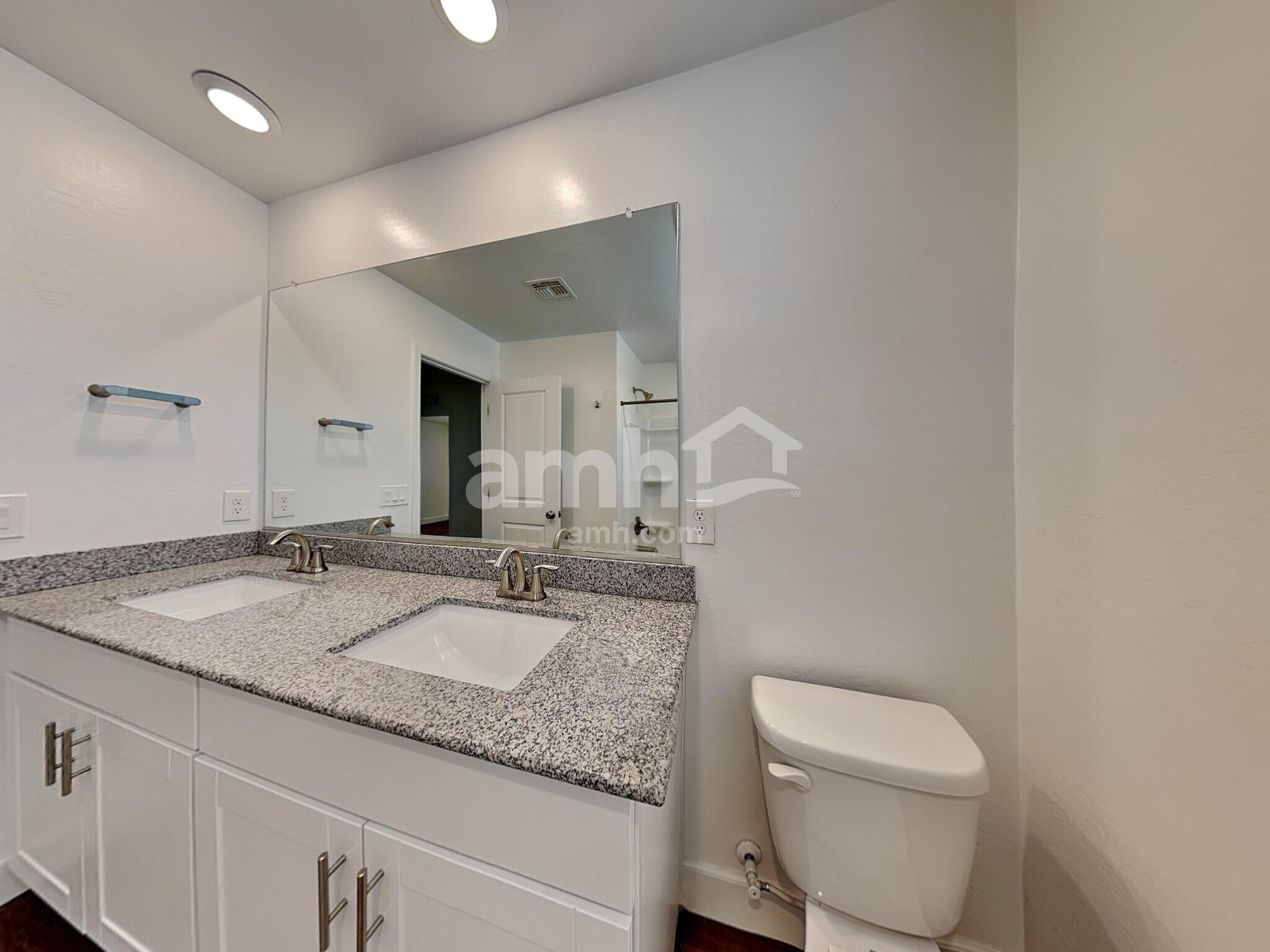 Building Photo - 681 West Bosal Dr