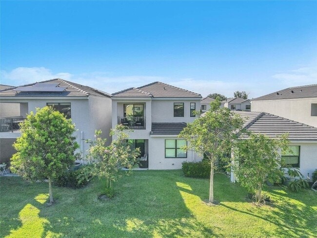 Building Photo - 304 NW 36th Ave