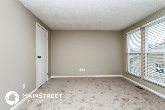 Building Photo - 5678 Colonist Cir