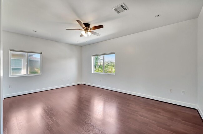 Building Photo - Modern 4-Bedroom Home in Prime West LA | Walkable, Spacious & Move-In Ready