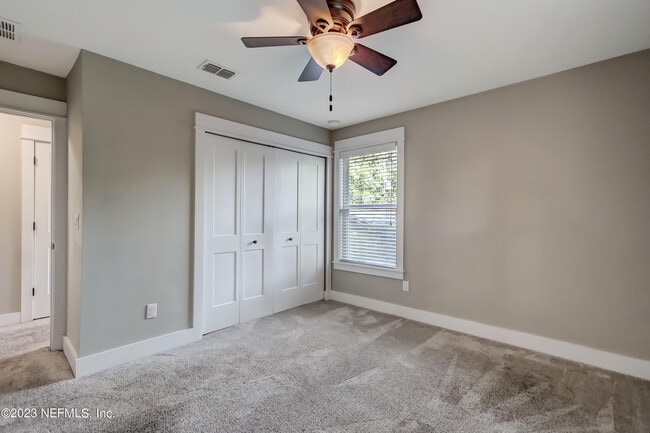 Building Photo - 1228 Willow Ct