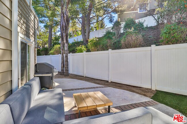 Building Photo - 4204 Flintlock Ln