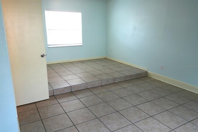 Building Photo - 5712 Townhouse Dr