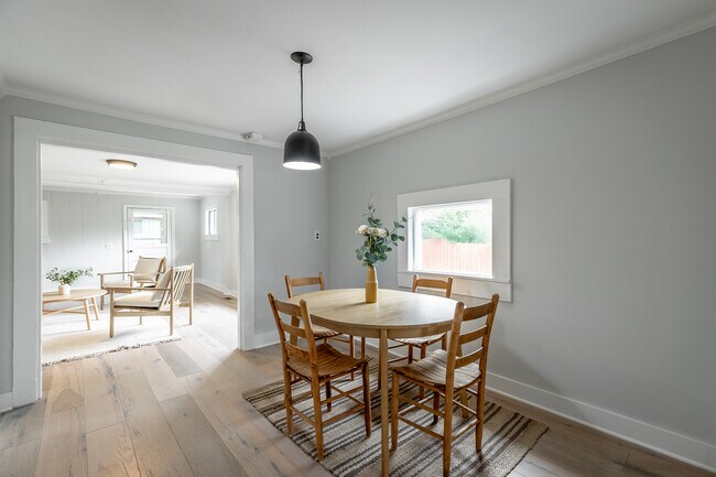 Dining Room - 219 Vreeland St