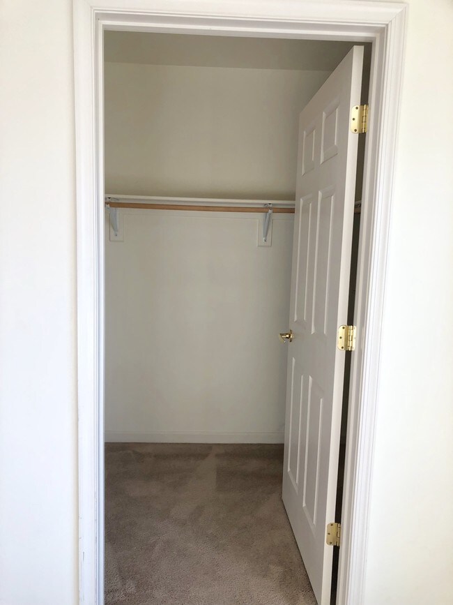 Building Photo - 2729 Gallows Rd