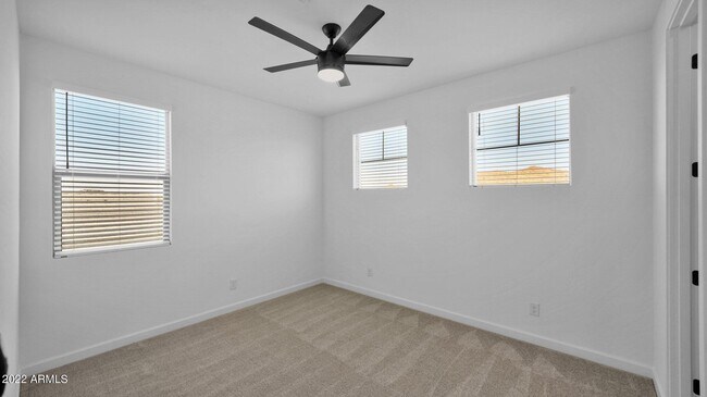 Building Photo - 13407 W Rowel Rd